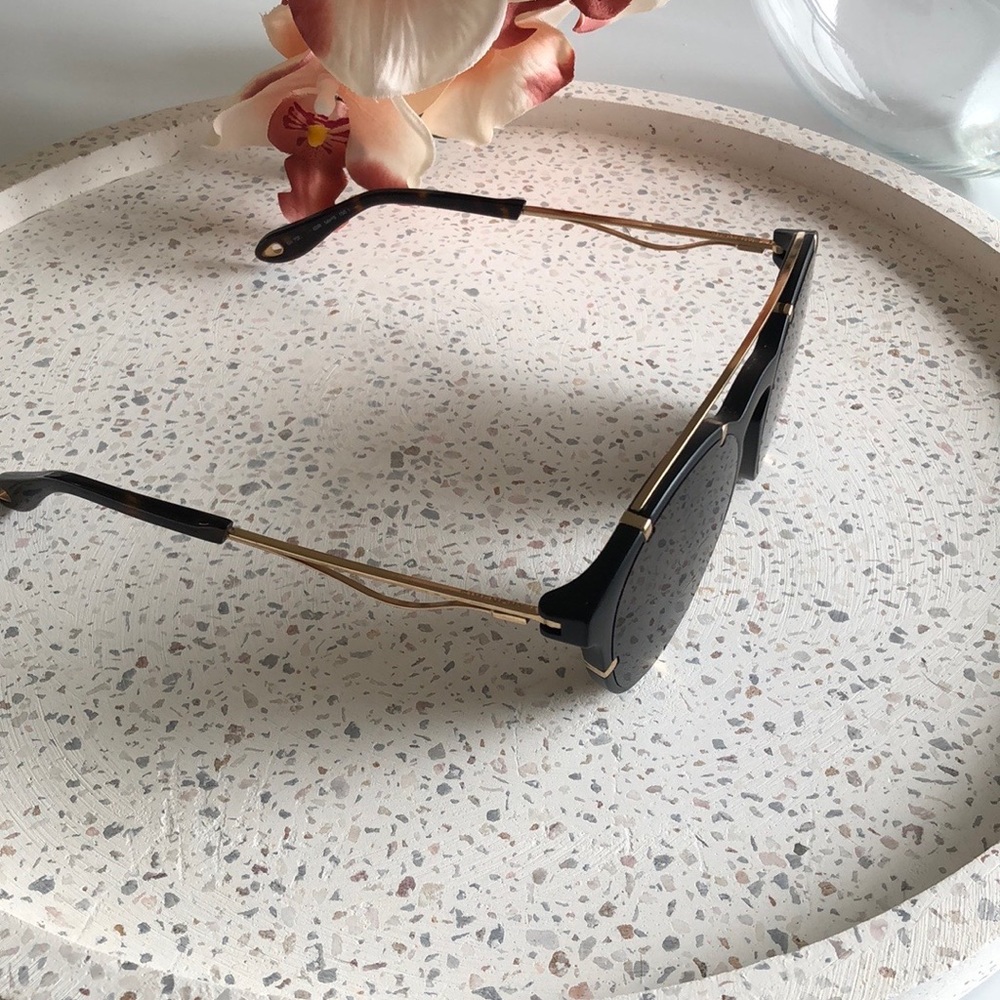 GIVENCHY unisex sunglasses - Picture 5 of 10